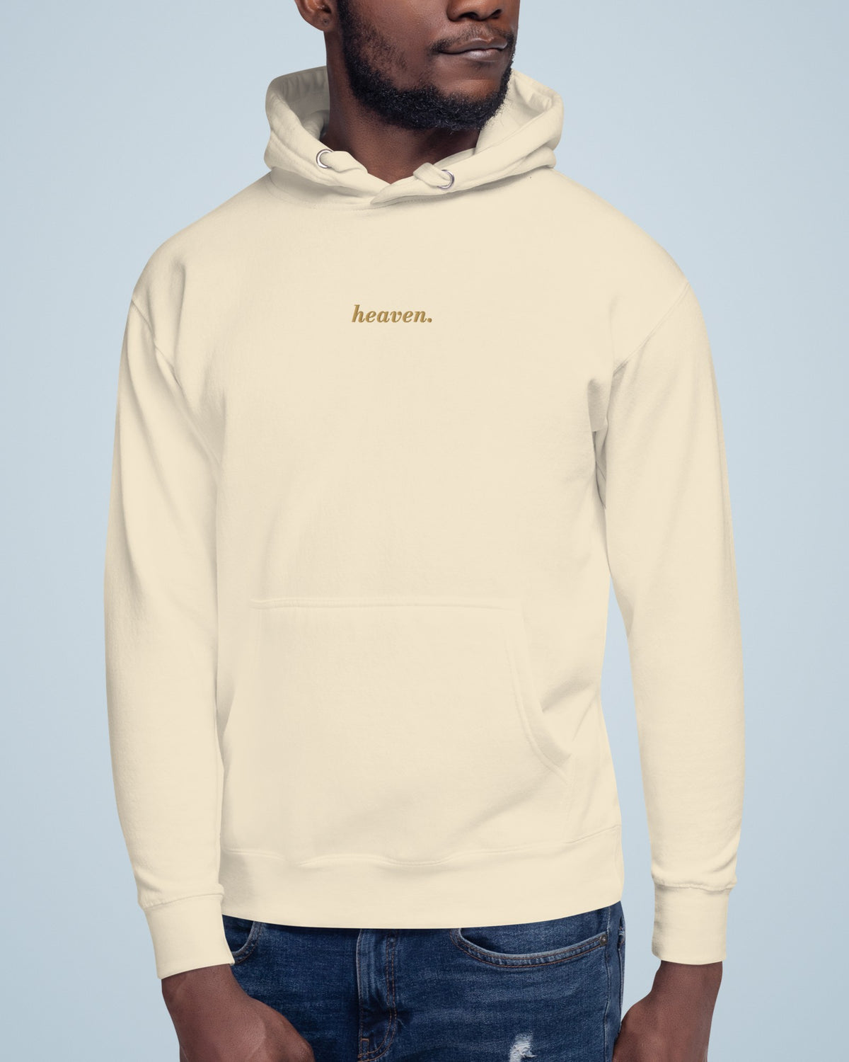 Sweat heaven. porté par un homme : coupe unisexe